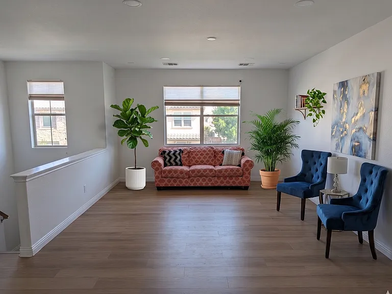 2729 Mirasol Loop — Photo 25