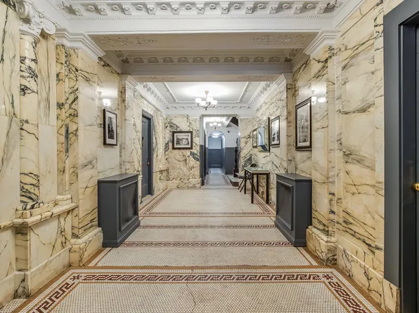 105 East 15th Street image 22 of 26