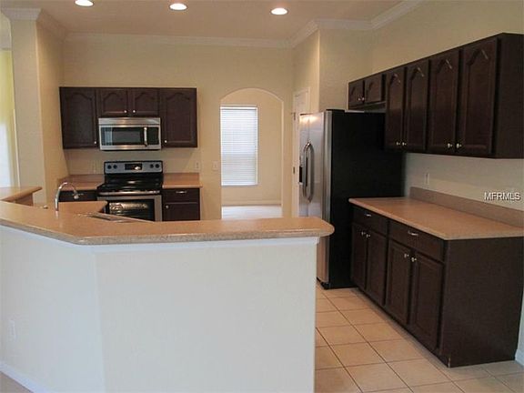 4th image of 230 E Tower View Dr