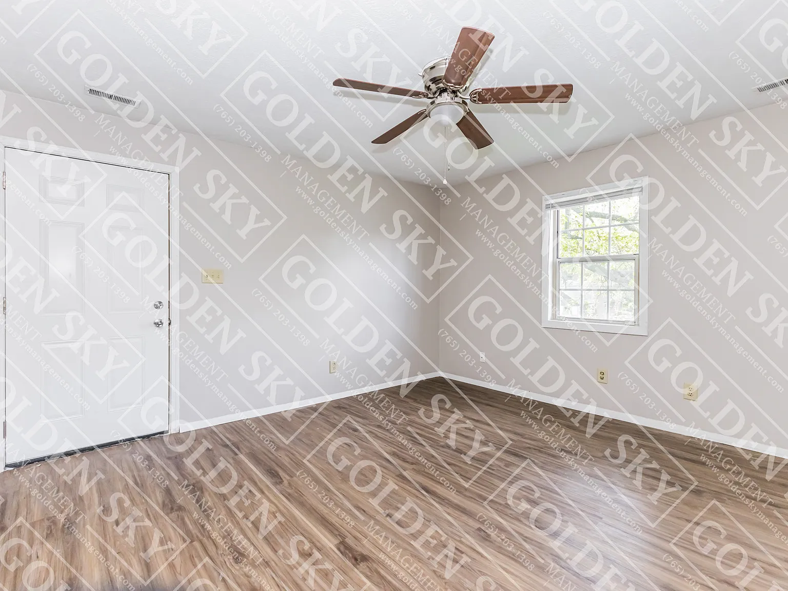 1430 W 14th St — Photo 4