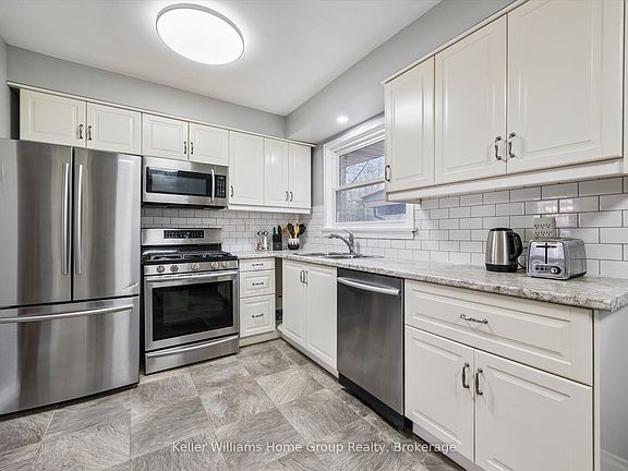 3rd image of 44 Meyer Dr