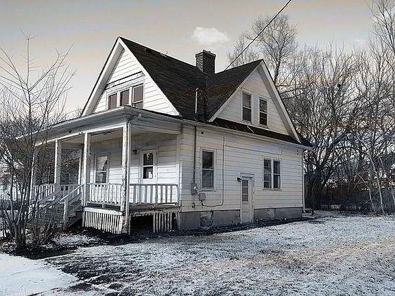 2nd image of 1209 Green St