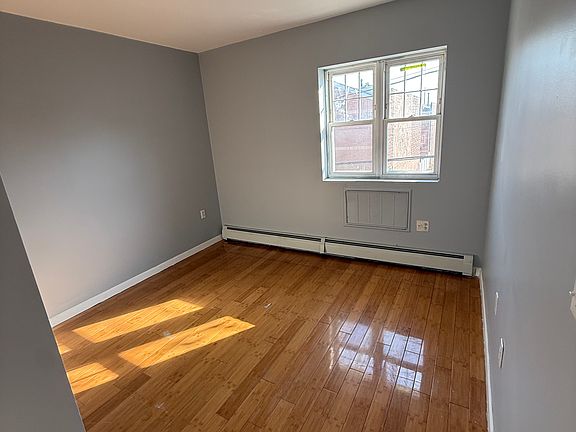 4th image of 170-29 93rd Ave #3