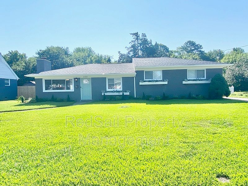 1st image of 532 Beech Dr
