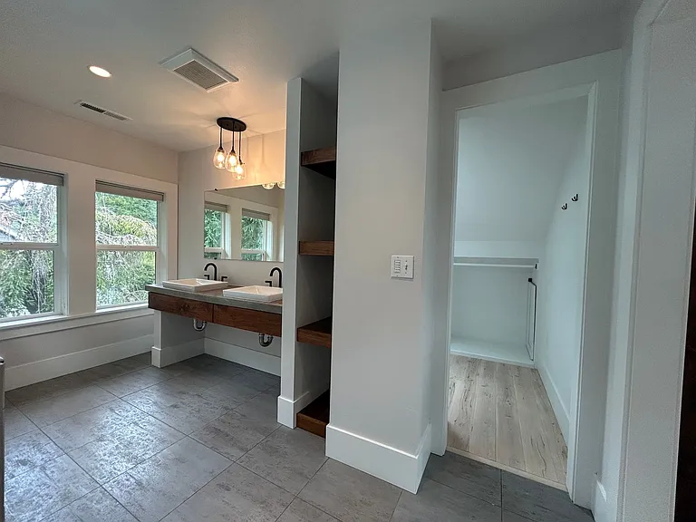 2232 SW Troy St — Photo 21
