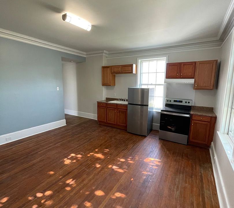 1st image of 1411 E King St APT 1A