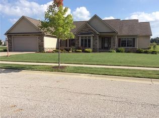 2194 Sugar Maple Dr, Kent, OH 44240