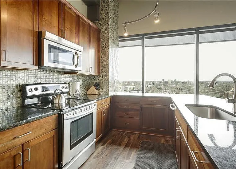 100 Park Ave W #2104 — Photo 2