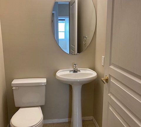4th image of 10023 110th St NW
