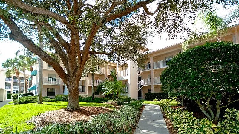 9300 Clubside Cir #1109