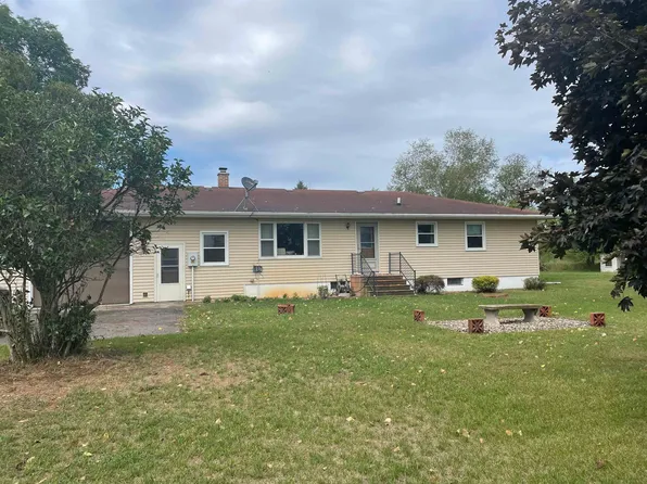 5488 37th Ave, Winneconne, WI 54986