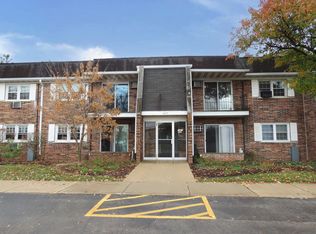 2427 Ogden Ave APT 7, Downers Grove, IL 60515