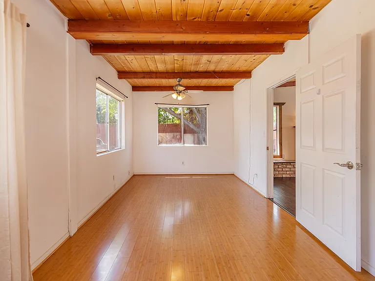 1005 Ayers Ave — Photo 12