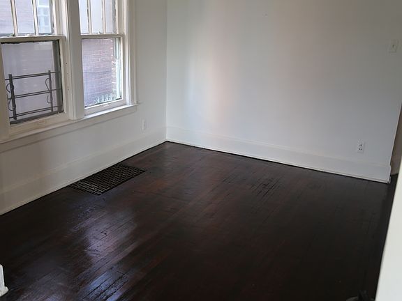 4th image of 2917 W Buena Vista St APT 2