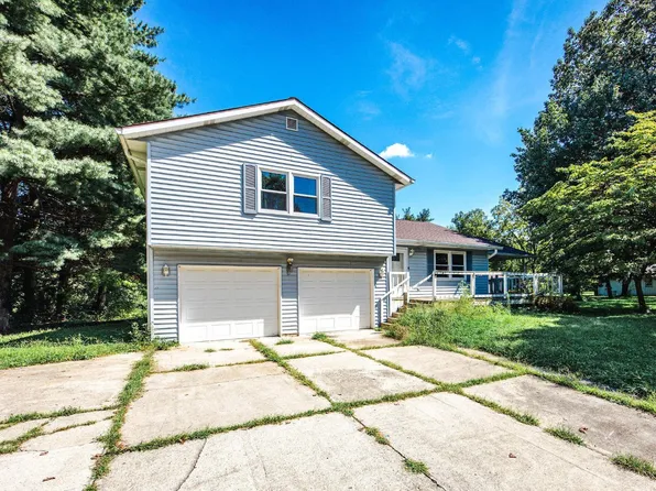 3132 Greentree Rd, Lebanon, OH 45036