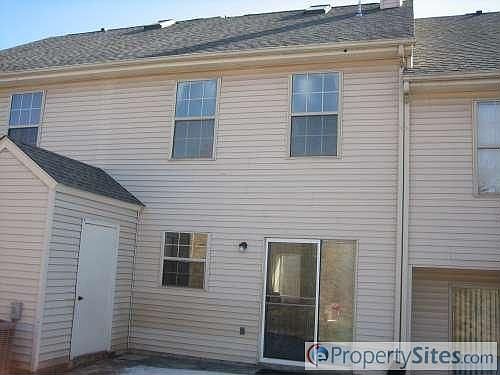 2nd image of 631 Oaktree Ct