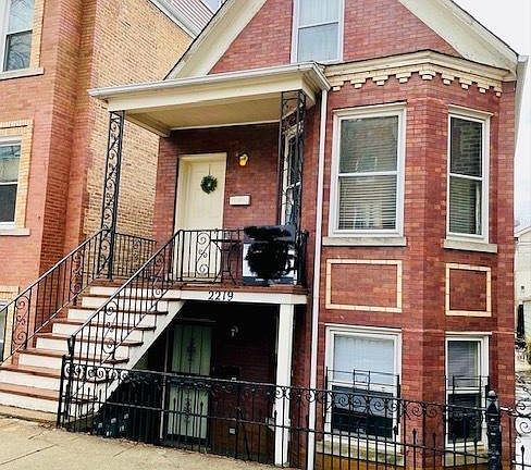 Entryway porch can be utilized completely by tenants