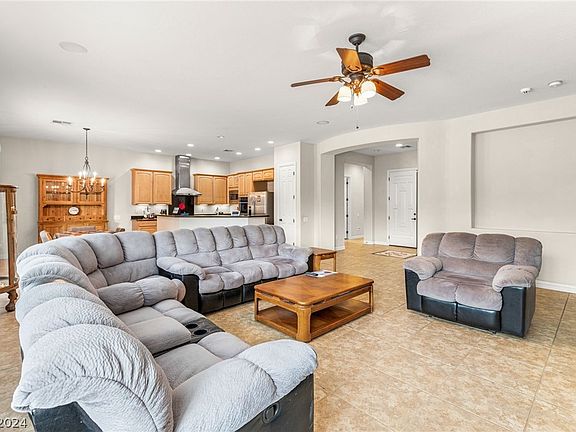 5th image of 7413 Eggshell Dr