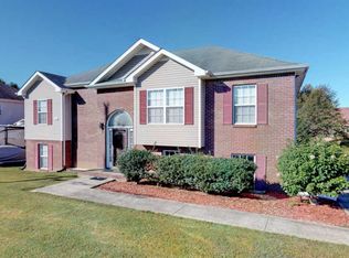3526 Torrington Ln, Clarksville, TN 37042