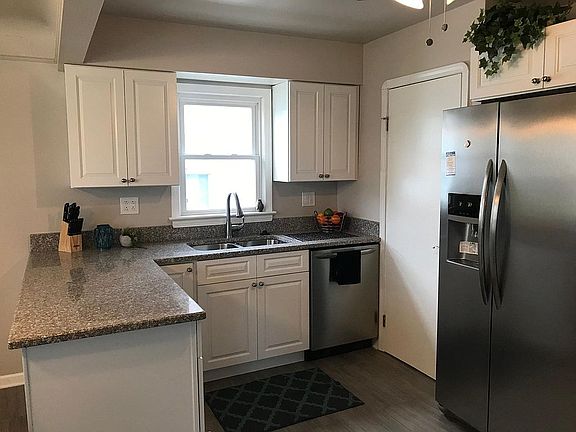 2nd image of 6502 Sunderland Dr