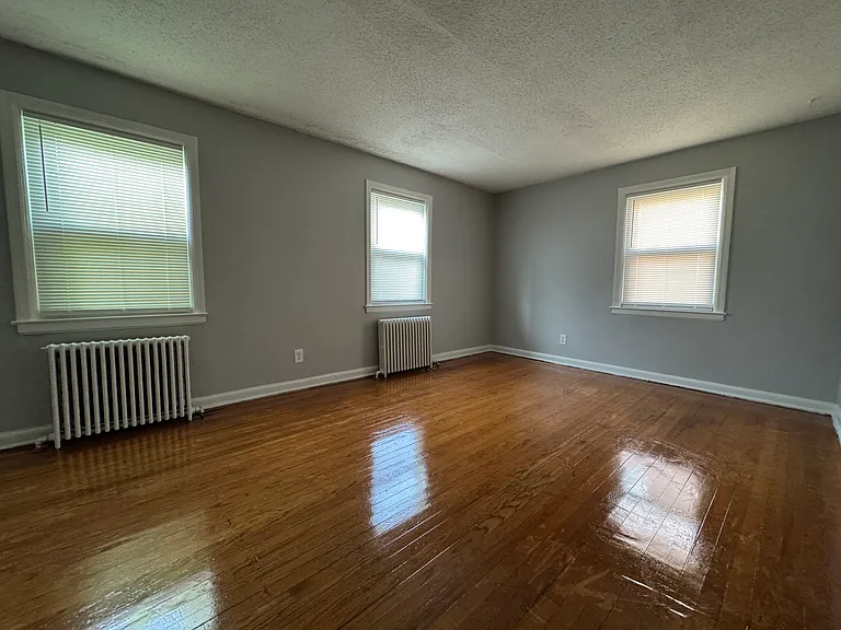 35-03 Hughes St #35-03 — Photo 14