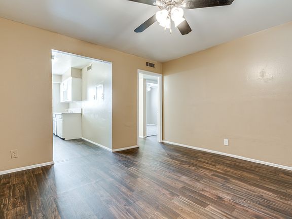 2nd image of 818 Tharp St #3-818202