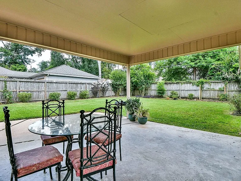 1015 Kanah Ln — Photo 32