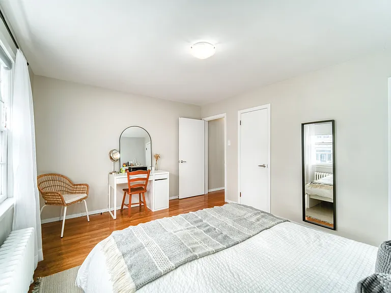 1066 Tower Rd — Photo 39