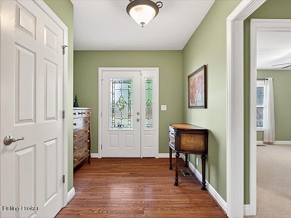 3rd image of 3144 Freys Hill Rd