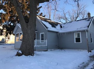 919 Grove St, Aurora, IL 60505