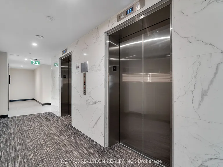 2525 Bathurst St #310 — Photo 7