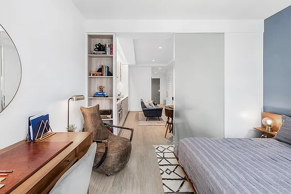 Rented by The Moinian Group | media 24