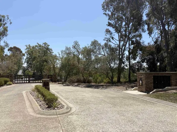 5591 Meadows Del Mar #121, San Diego, CA 92130