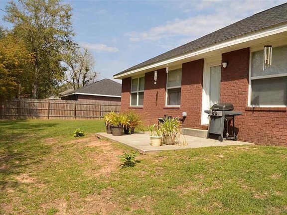 2nd image of 5425 Pescara Dr