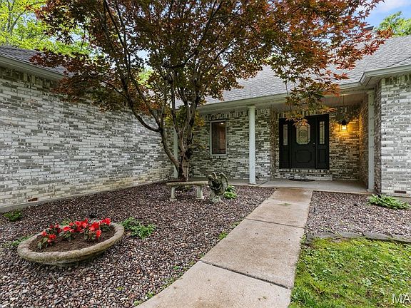 5th image of 5145 Saint Patrick Ln