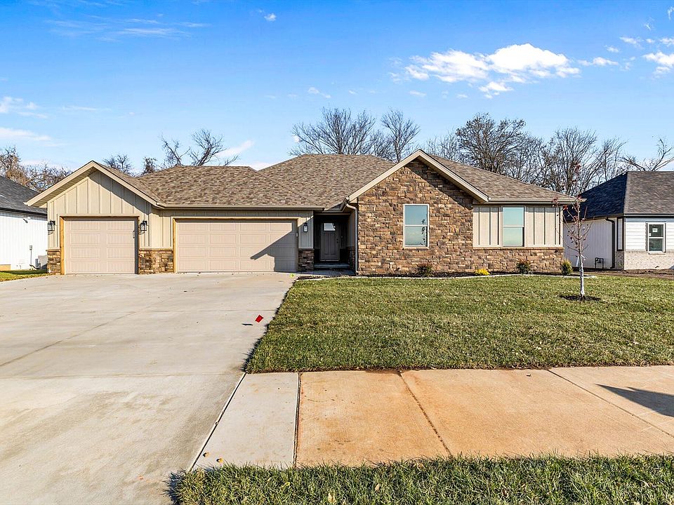 1st image of 1406 N Collins Drive
