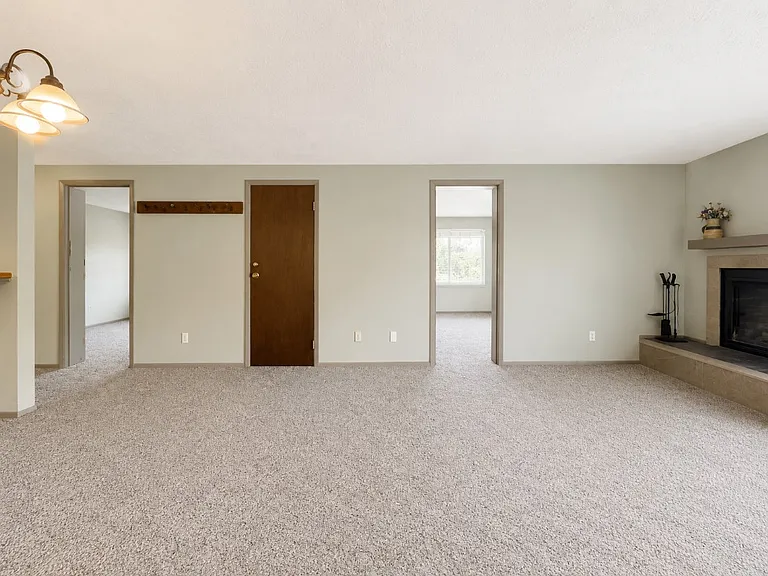 651 Gothic Rd #309 — Photo 3