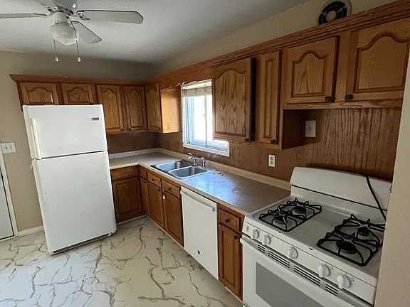 4th image of 9807 Old Six Mile Ln