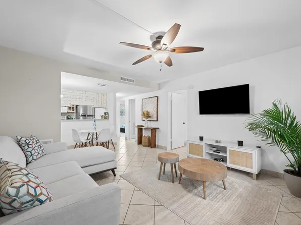 1000 SE 15th Street #103, Fort Lauderdale, FL 33316