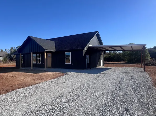 1005 E Bradshaw Rd, Springtown, TX 76082