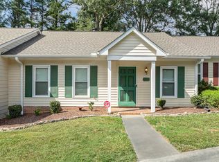 6814 Fairpoint Ct, Raleigh, NC 27613