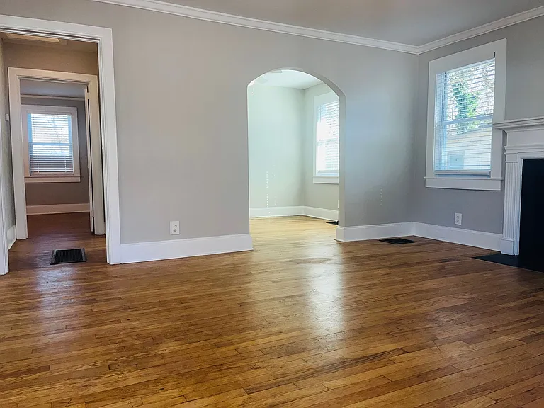 117 Boulevard — Photo 4