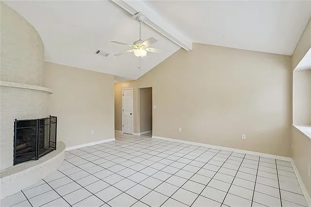 218 Melody Ln — Photo 4