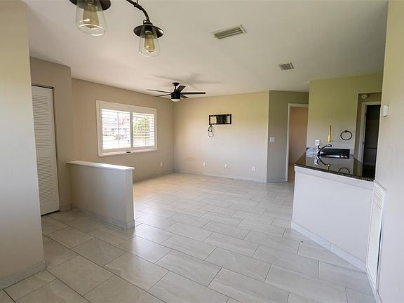 5th image of 5203 WATERVIEW WAY #5203