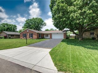 2401 Springmill Rd, Dayton, OH 45440