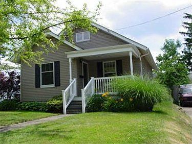 1st image of 90 E Rosewood Ave