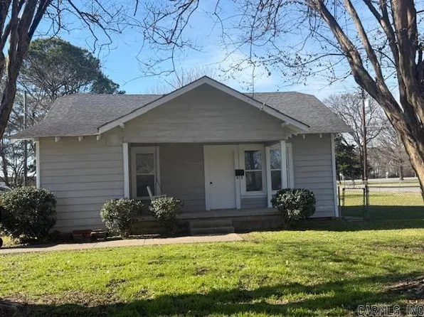 331 NE 1st St, England, AR 72046
