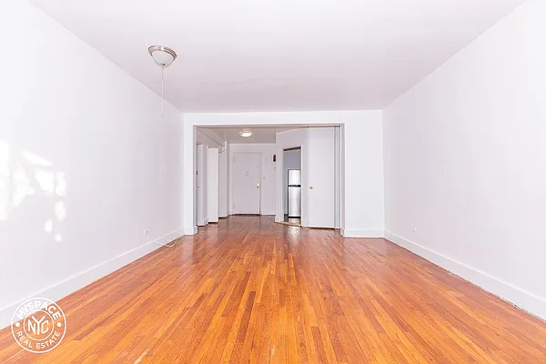 Rented by MySpaceNYC | media 8