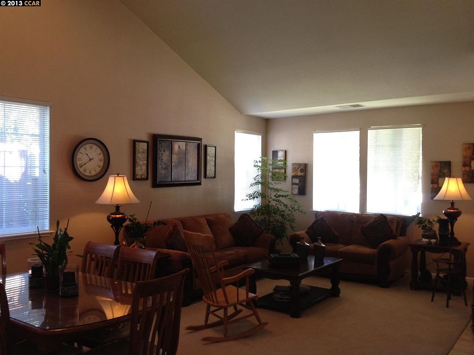 2nd image of 100 Morning Glory Ln