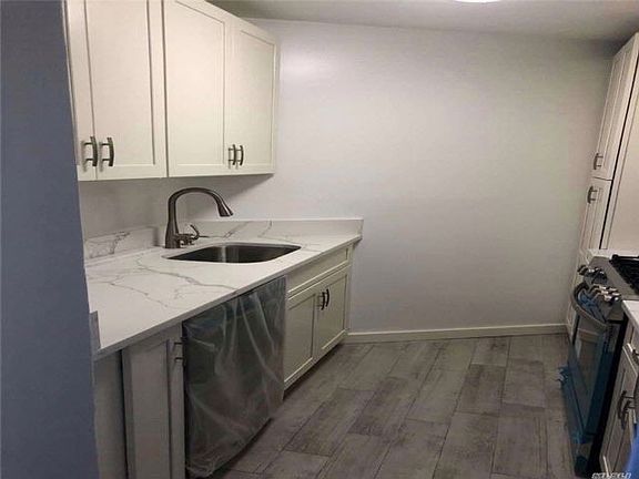 3rd image of 1 Bay Club Dr APT 9G
